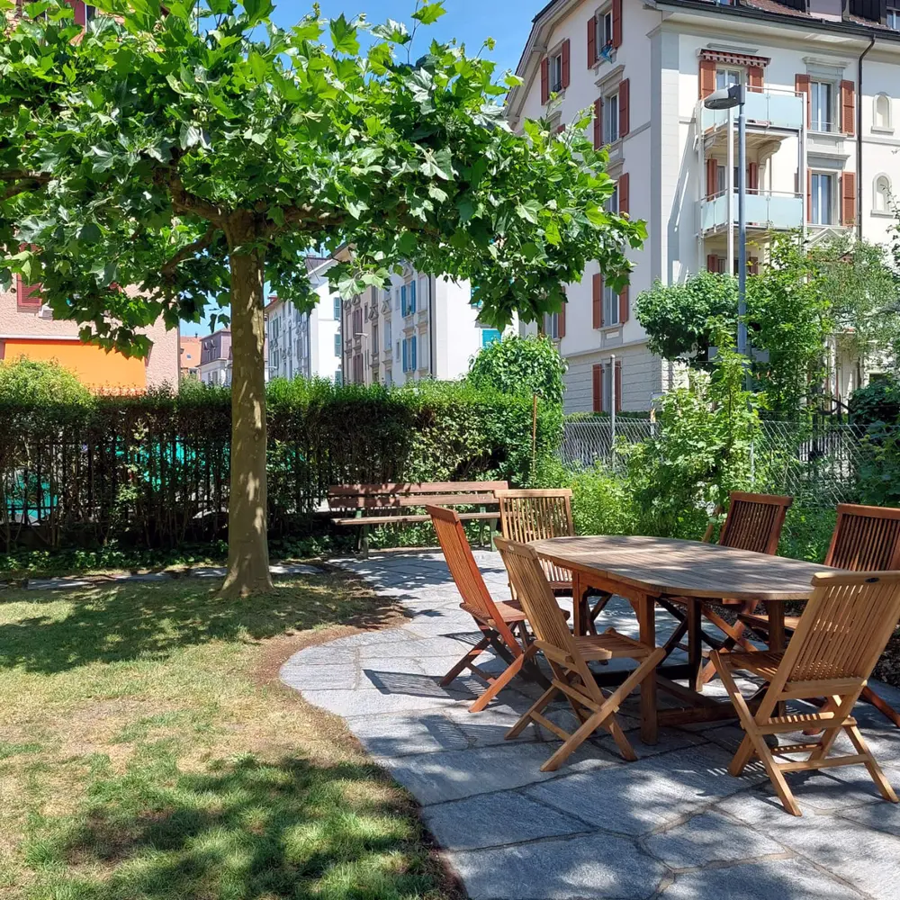 gartenbau_jangarten_stadtgarten-gartensitzplatz-naturstein_bern