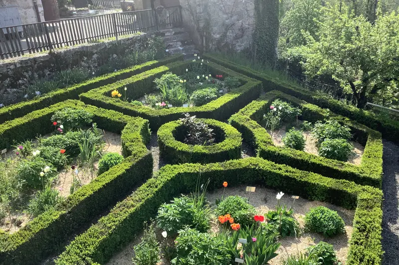 garten-pflege_jangarten_historischer-garten_region-solothurn