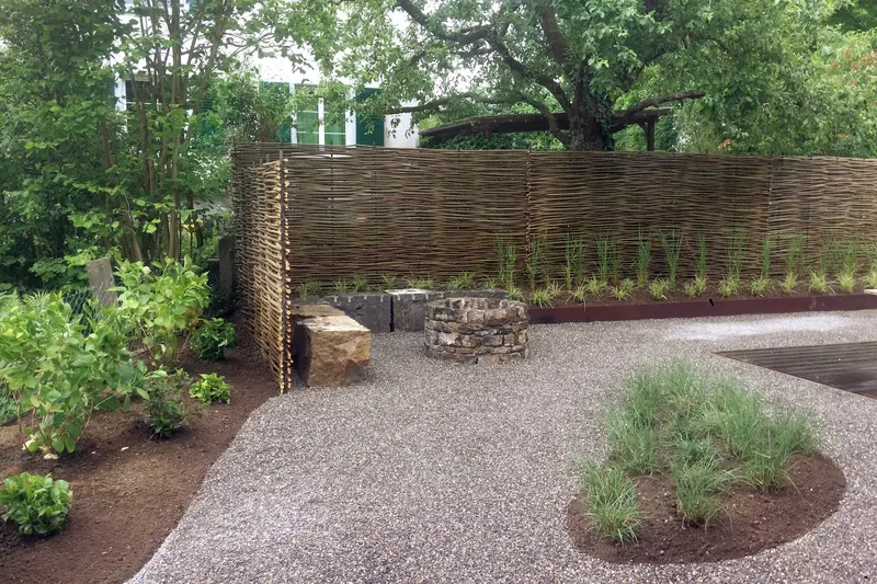 gartenbau_jangarten_kies-gartensitzplatz-pflanzen_region-bern