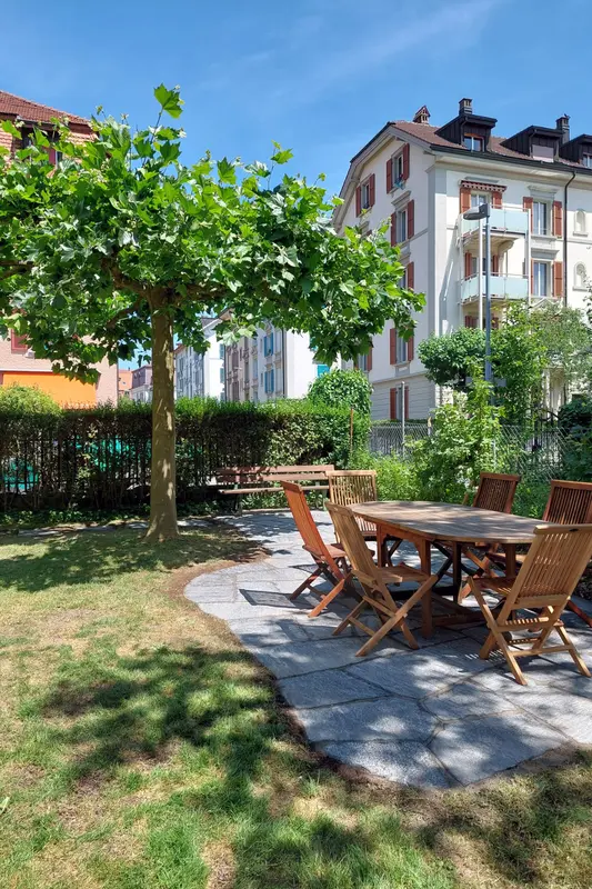 gartenbau_jangarten_stadtgarten-gartensitzplatz-naturstein_bern